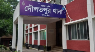 দৌলতপুরে টাকার জন্য মাকে গলা কেটে হত্যা 